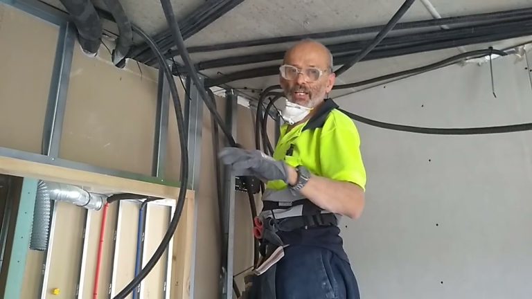 Instalación Eficiente de Cuadros Eléctricos en Pisos Antiguos de Barcelona