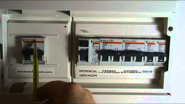 Riesgos de conectar múltiples aparatos potentes en una sola toma